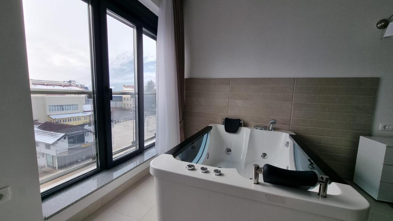 Elan Luxury Apartments & Rooms 플라브 외부 사진