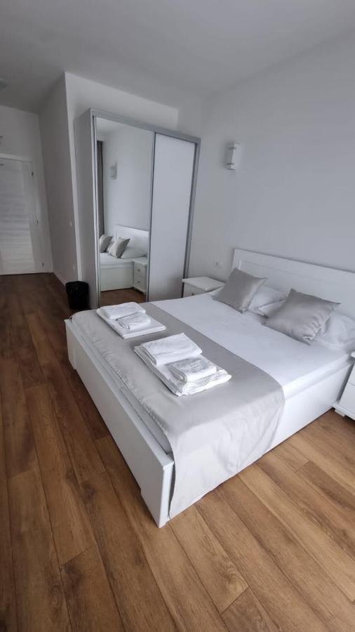Elan Luxury Apartments & Rooms 플라브 외부 사진